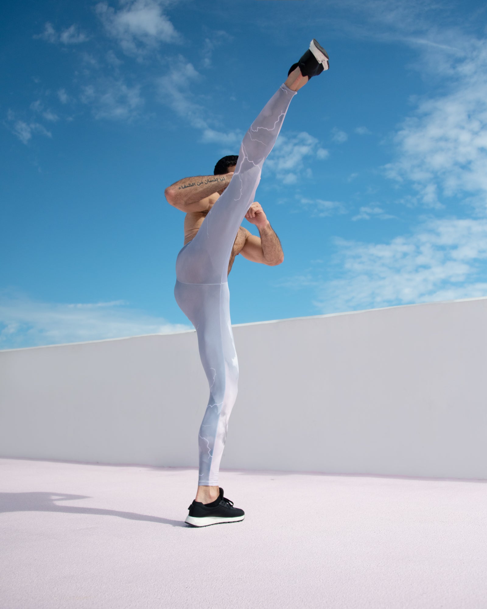 Yoga Pants THE MOMENT